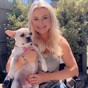 Meet your Posher, Ashley